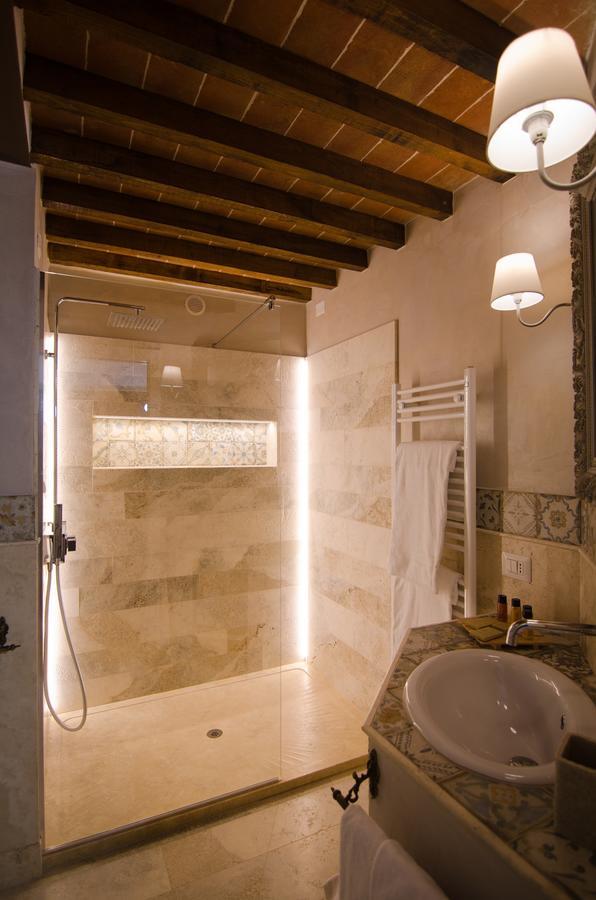 Dimora Dell'Erbe Rooms Montepulciano Stazione Esterno foto